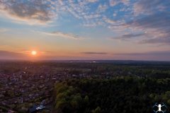 Zachod slonca nad dzialkami